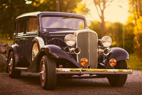 Paris Private Vintage Car Tour with Seine River Cruise