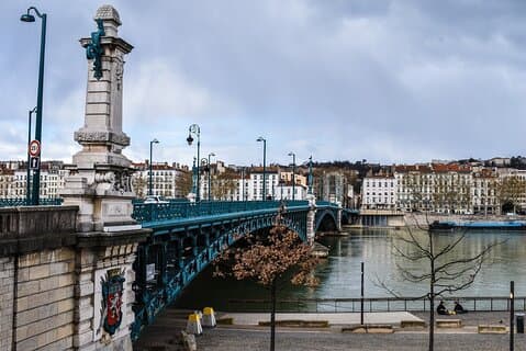 Lyon: Private Historic Guided Tour
