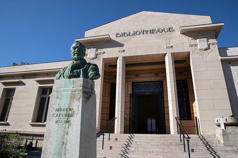 Guided Art Deco Walk in Reims City Center
