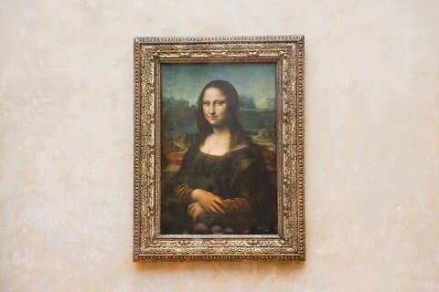 Express Louvre Masterpieces Guided Tour & Sommelier Wine Tasting