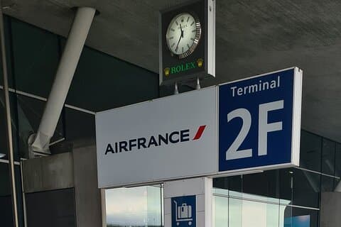 Private Airport Transfer Paris → CDG | Electric One-Way