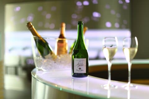 Tasting Crémants DE Bourgogne 45 min to 20 Minutes DE Beaune
