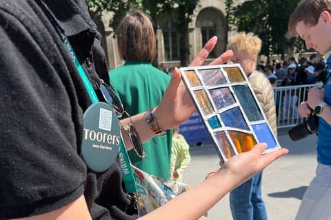 Our Toorers' guide showing Sainte Chapelle's vitrals technique