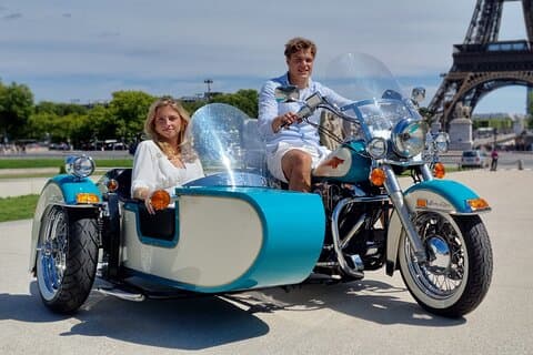 Harley Davidson EN sidecar ride in Paris!