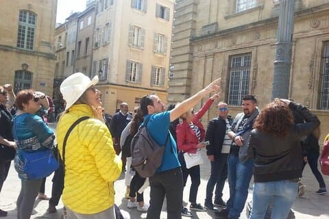 Private guided tour in Aix-en-Provence - Official tour guide !