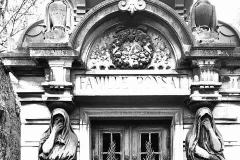 History and Mystery of Pere Lachaise Cemetery