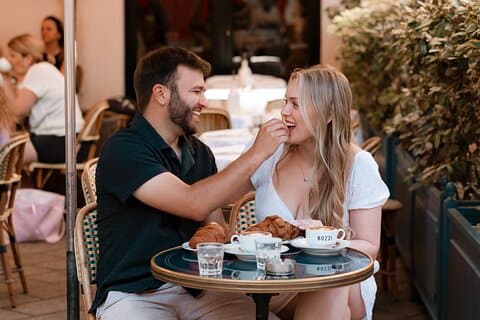 Private Vacation Photoshoot with Photographer in Paris