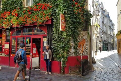 Walk Paris: Le Marais Unlocked