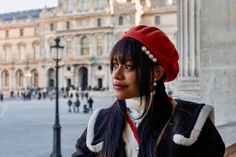 Private Paris Photo Experience by Van with Iconic Landmarks