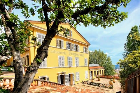 Perfume creation and Wine tasting on the French Riviera