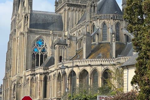 Private Transfer from Paris or CDG/Orly Airport to Bayeux