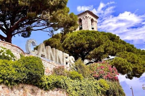 Private Walking Tour of Cannes with Explore Old Town and Market