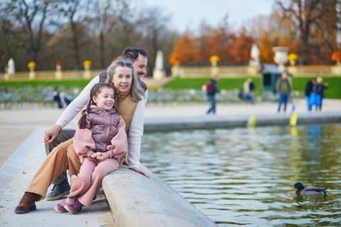 Kickstart Paris Private Tour. City Highlights for Newcomers