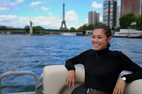 Discover Paris by shared cruise ship