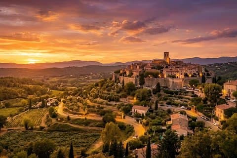 Sensory Guided Tour in Saint-Paul de Vence Medieval Village