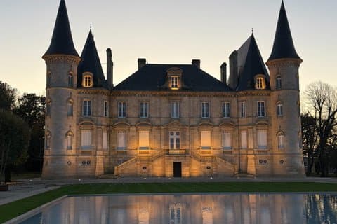 Private day tour in the Médoc (Premium Sedan)