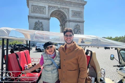 Private Tour in TukTuk Golf Cart Historical landmarks