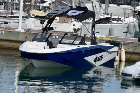 Private Wakesurf Wakeboard & Boat Experience Saint-Tropez