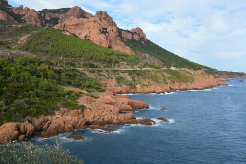 Cannes Signature Escape: Yoga & Kayaking to Lérins Islands