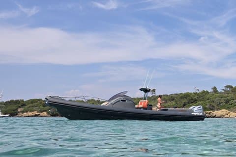 Private 11m boat trip Côte de Hyères to Port Cros