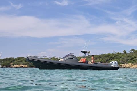 Premium private excursion Porquerolles – boat 11m