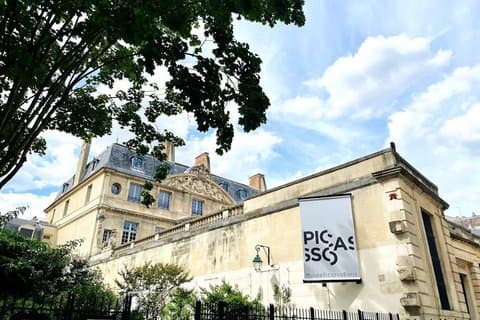 Paris Walking Tour with Picasso Museum Ticket