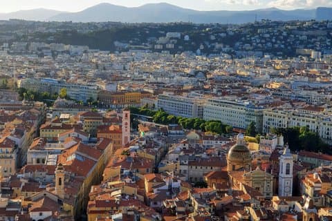 Nice Walking Tour: Hidden Gems & Riviera Stories