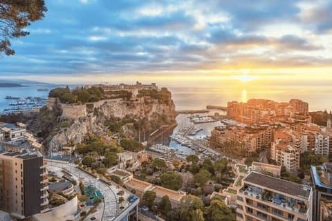 Monaco Day Trip from Cannes Luxury Transport and Highlights