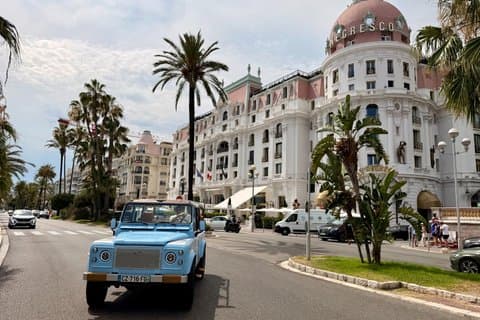 French Riviera Tour in Vintage Land Rover Defender