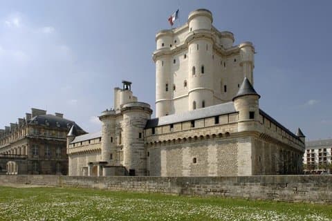 Chateau de Vincennes Paris Entry Tickets with AR AudioGuide