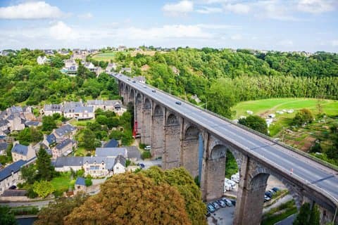 Hello Dinan: Private 2-Hour Intro City Walk with Local Guide