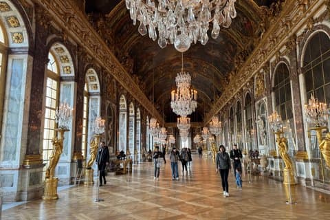 Versailles Palace and Gardens Private Guided Walking Tour