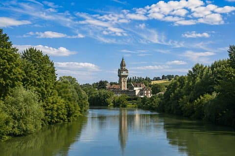 Hello Épernay: Private 2-Hour Intro City Walk with Local Guide