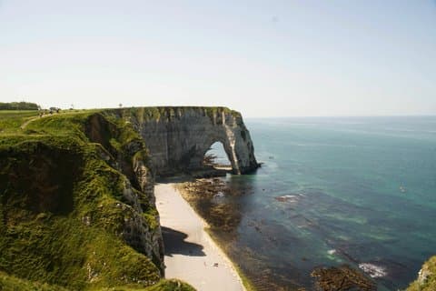 Private Normandy Highlights Tour Rouen Etretat and Honfleur