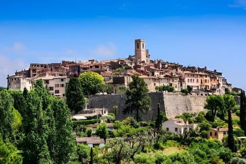 Private Tour for 4 - Discover Cannes, Antibes & St-Paul-de-Vence