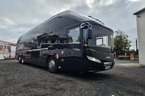 Private bus and minibus rental Transfers excursions in France