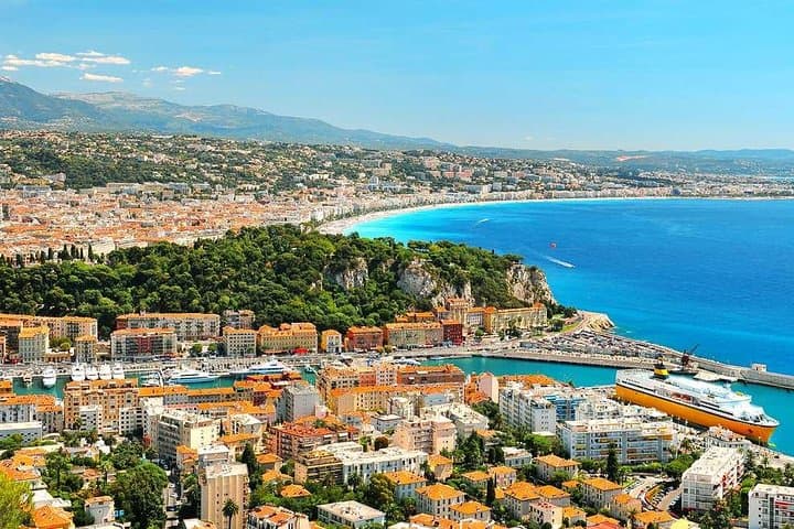 Capital City of the French Riviera the overview of Nice