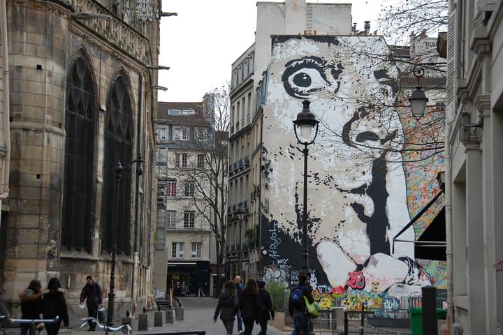 Paris guided walking tours Marais