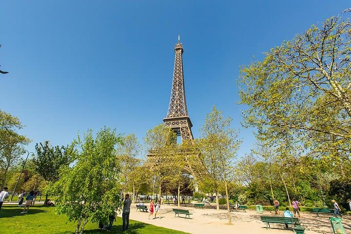 Skip-the-line: Eiffel Tower