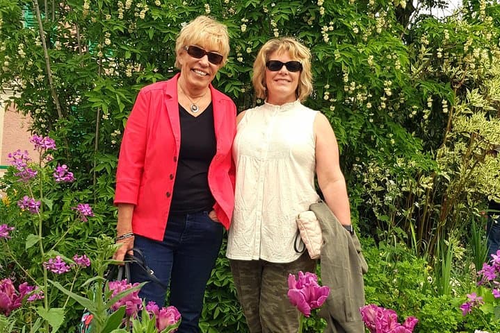 Private day tour to Giverny Gardens and Rouen from Paris
