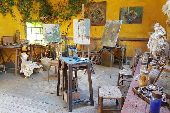 Private day tour to Giverny Gardens and Rouen from Paris