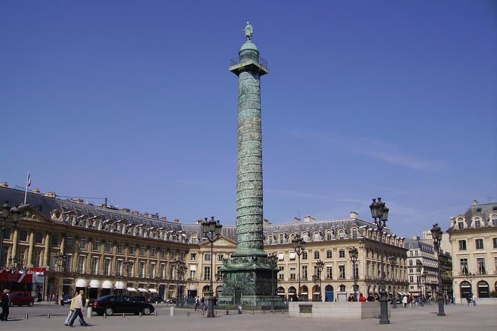 Private 8-hour city tour of Paris with driver and official guide - Hotel pick up