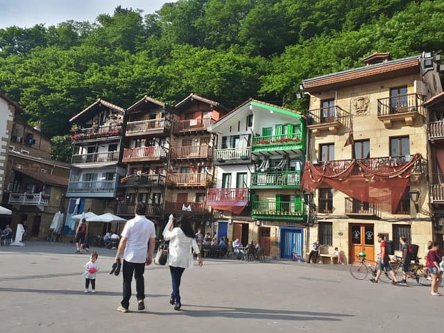 The Basque maritime past