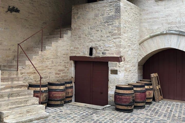 Jaffelin courtyard