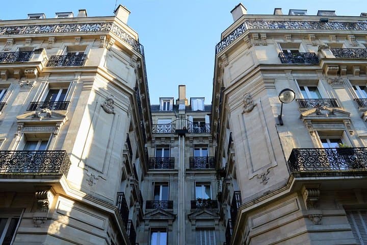 Private Montparnasse District 2-Hour Guided Tour in Paris
