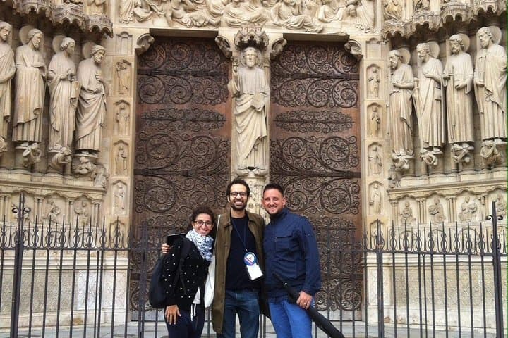 Notre Dame & Ile de la Cité Private 2-Hour Walking Tour in Paris