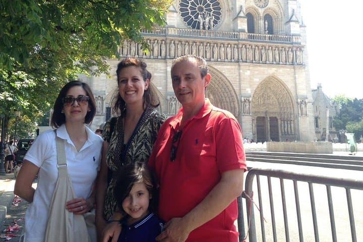 Notre Dame & Ile de la Cité Private 2-Hour Walking Tour in Paris