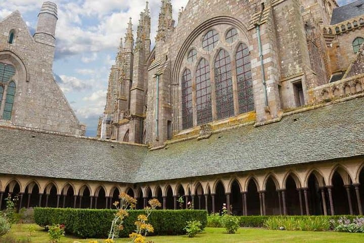 Day Trip with a local driver Mont Saint Michel from Saint Malo 6h