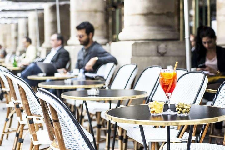Take a break at a typical Parisian café...