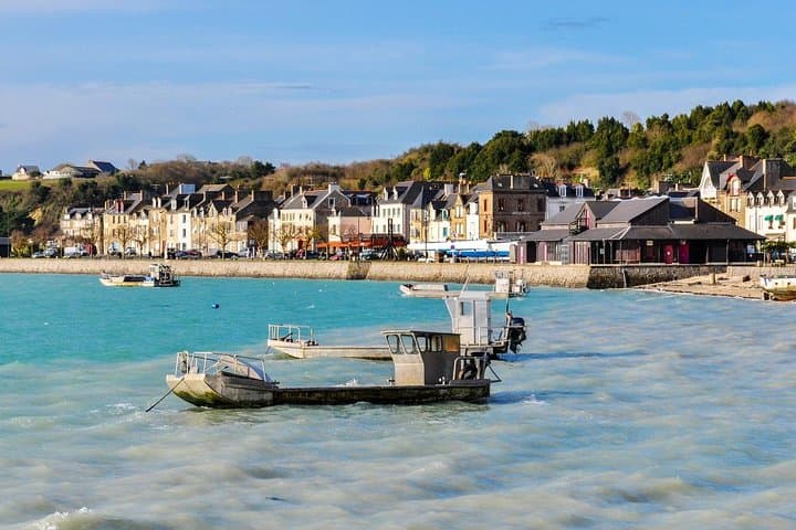Day Trip with a local driver Dinan, Cancale, Saint-Malo from Rennes - 9 hours